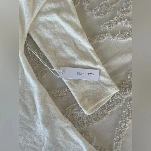Six/Fifty White Off-Shoulder Long Sleeve Tee - Picture 2 of 5